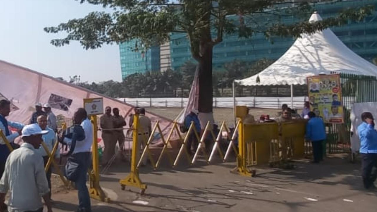 In view of the Prime Minister's visit, no drone, paragliders, remote control microlight aircraft flying activities are allowed in the jurisdiction of Bandra Kurla Complex (BKC) PS, Andheri PS, Meghwadi PS, Jogeshwari Police Station on Jan 19, the Mumbai police said adding that this order will remain in force from 12:01 am to 11 pm today.