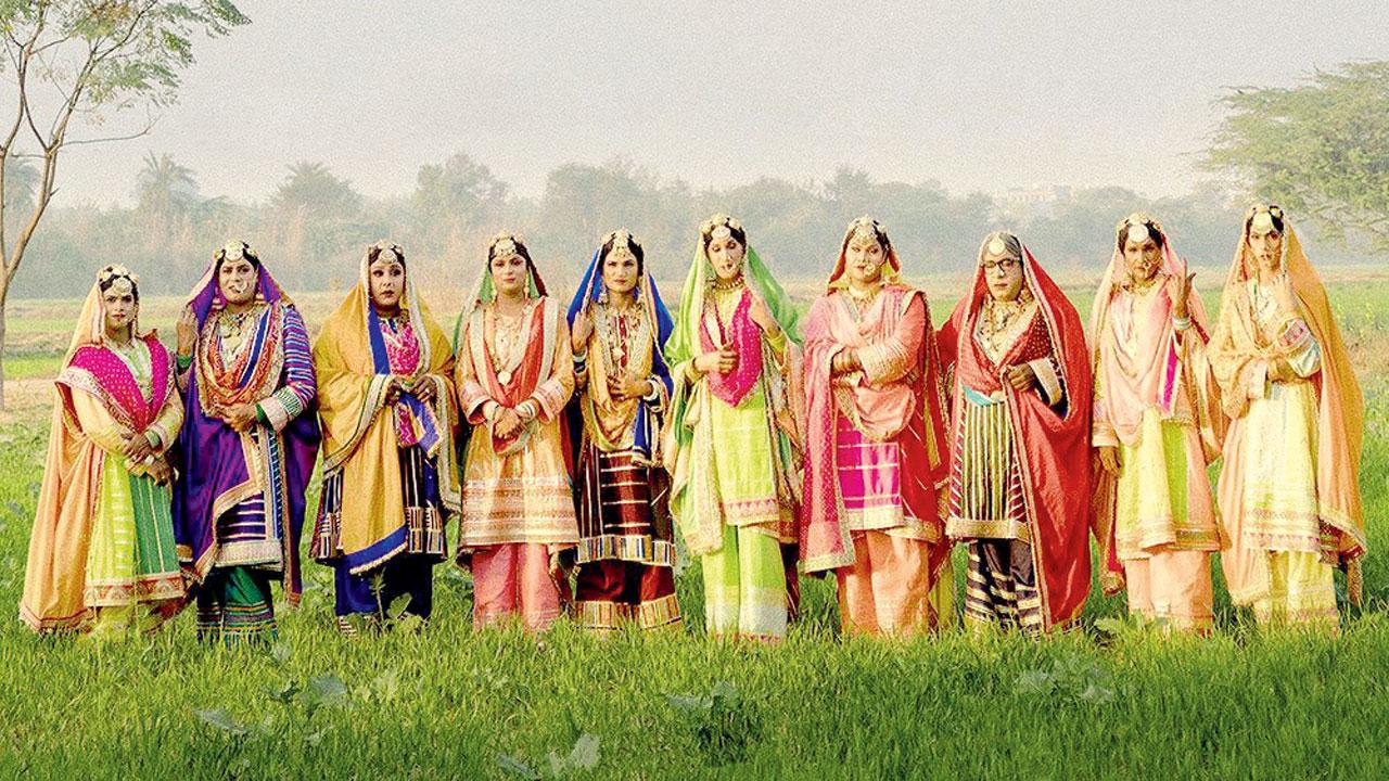 Noor Zora group members in Abu Jani Sandeep Khosla ensembles