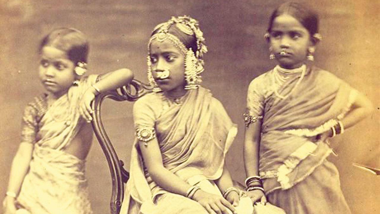 This Instagram page is bringing back the antique fashion of Angarkha