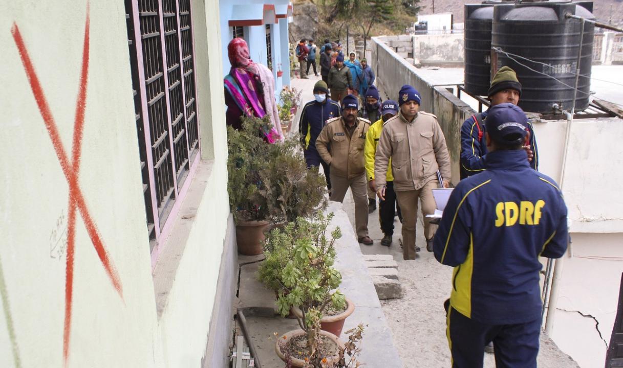 Joshimath land subsidence: Uttarakhand govt announces relief measures including interim monetary aid