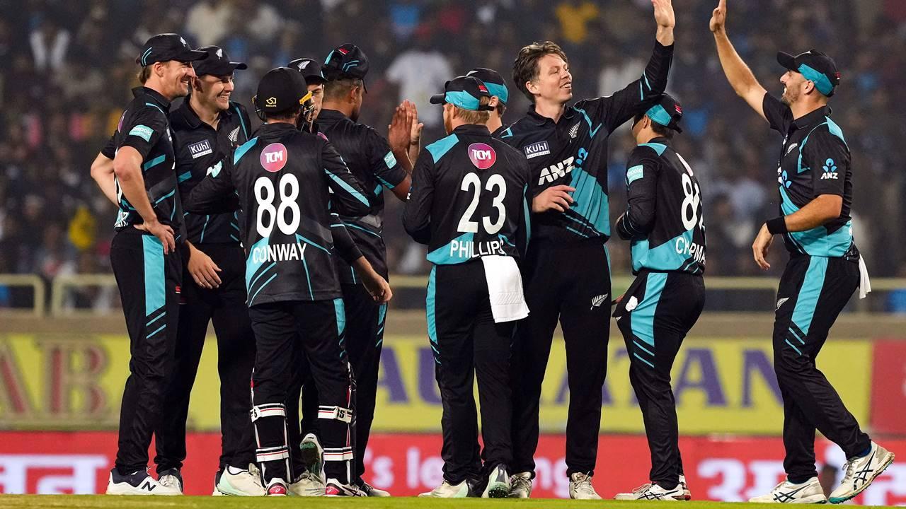 New Zealand beat India by 21 runs in first T20I