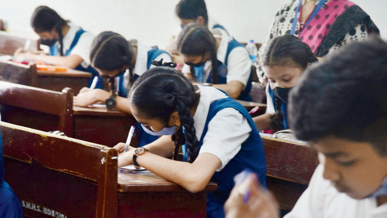 Maharashtra: 674 state schools to disappear by 2024