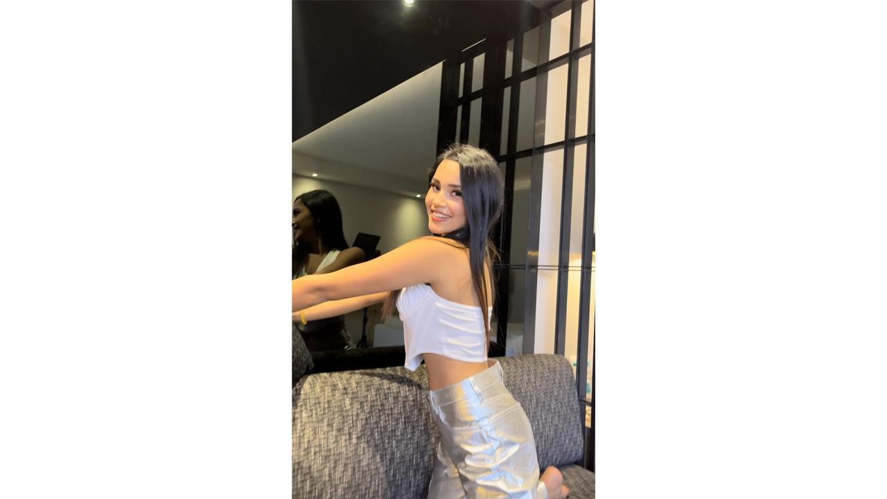 Shiivanggii gets the Dubai Bling Star Cast To India With Her Podcast “Tea With Shi”