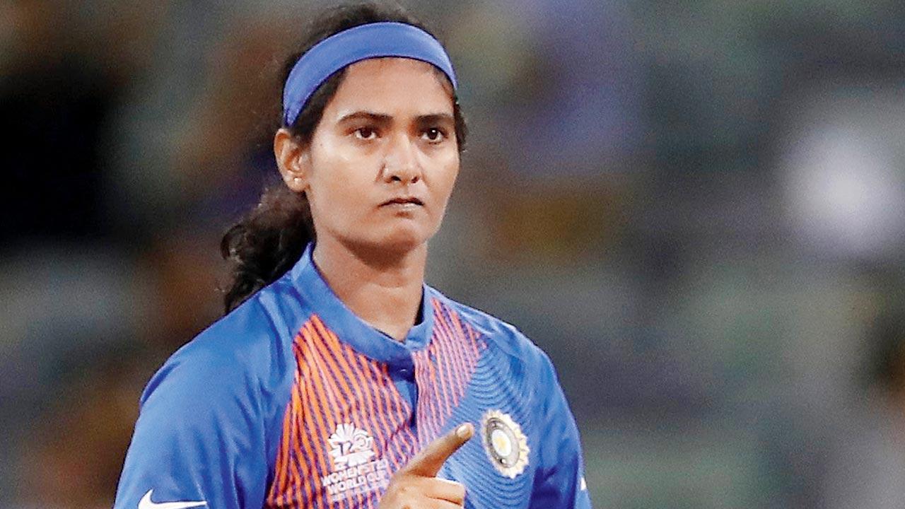 Shikha could be X-factor for us in T20 WC: Harmanpreet Kaur