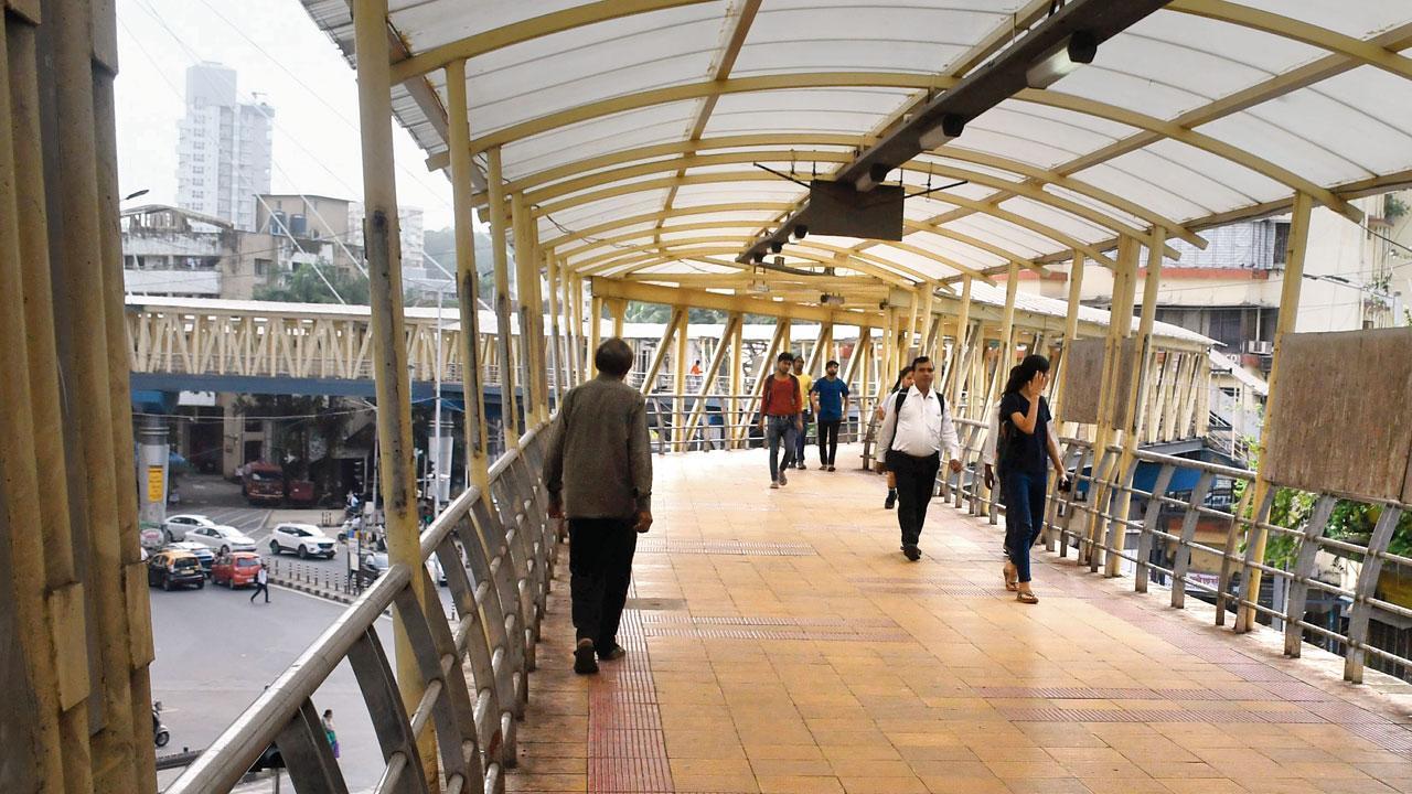Mumbai: BMC to spend a whopping Rs 75 cr to light up skywalks