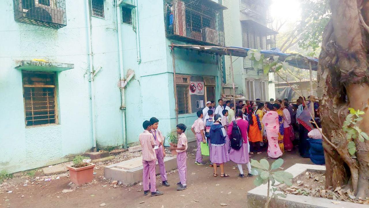 Iran And Takistan Village School Gril Sex Video - Mumbai: 'Didn't pay fees? Can't take exam' drama now at a Vikhroli school