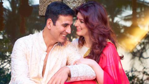 Twinkle Khanna Sex Video - Akshay Kumar wishes Twinkle Khanna on their 22nd wedding anniversary with a  sweet post