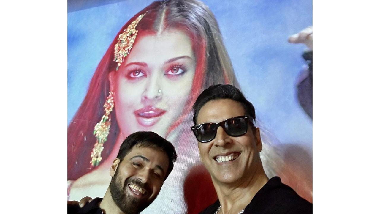 Akshay Xxx - See Pic! Here's how Aishwarya Rai Bachchan joined Akshay Kumar and Emraan  Hashmi for a selfie