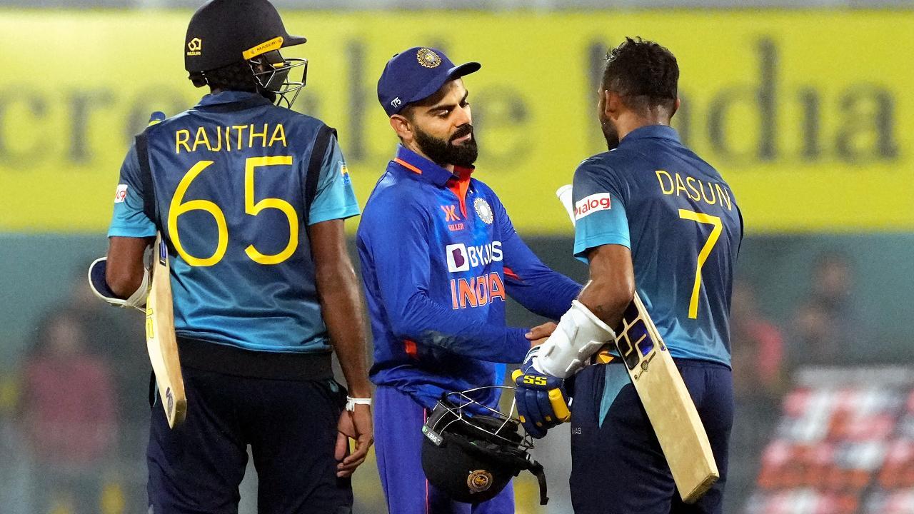 Sri Lanka opt to bat against India in 2nd ODI