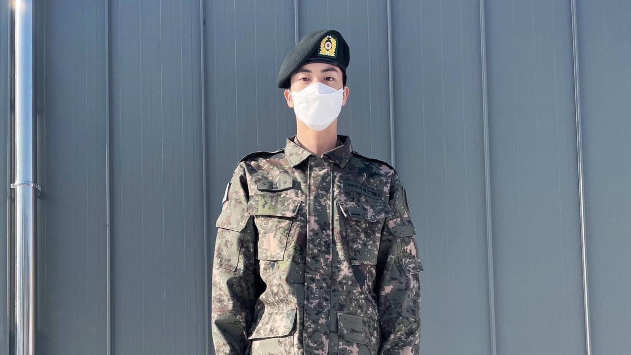 Viral photos: BTS's Jin posts first pics after joining the military