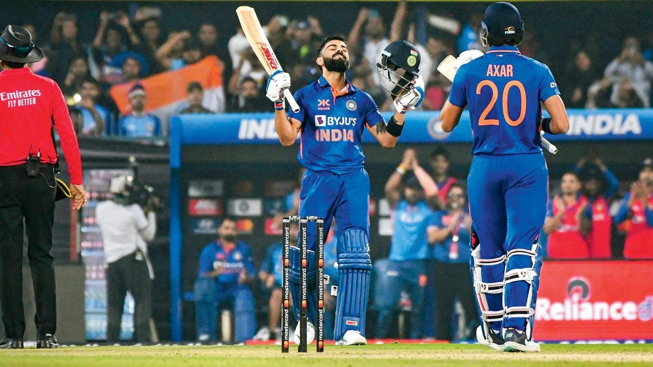 India vs Srilanka: Virat Kohli smashes 45th ODI century, equals Sachin Tendulkar's record