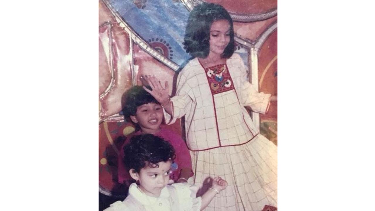 With her sister Radhika - The Palkar sisters surely had a vibe right from childhood. Dressed to the T, the two of them seem to be enjoying the party they are at! Mithila posted this image on the occasion of children's day stating that, 