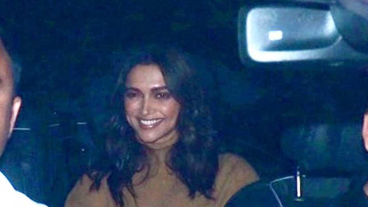 Leading lady of the film Deepika Padukone was all smiles as she stepped out in a nude turtle neck outfit, with hair left loose.