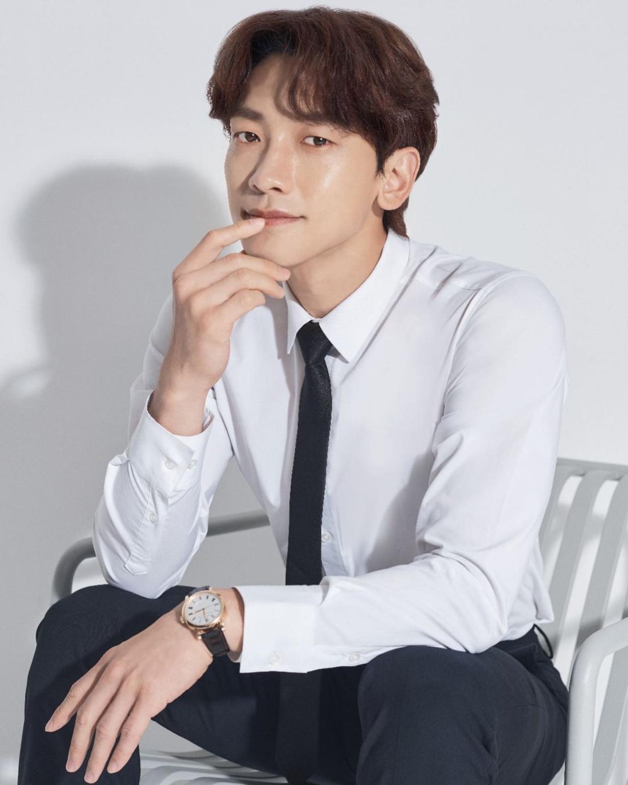 Rain
Renowned artist Rain, born Jung Ji-hoon, is a pivotal figure from the early generation of K-pop and Korean dramas. As a multifaceted talent, he has many feathers in his cap including singer, songwriter, dancer, actor, and record producer. Rain has been an international icon since the early days of the Hallyu Wave