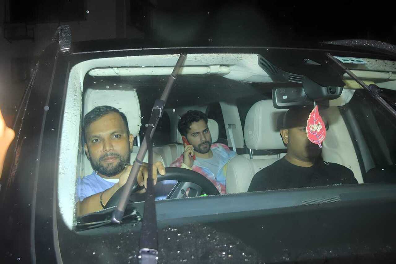 Varun Dhawan came to attend a special screening of close pal Alia Bhatt's 'Rocky Aur Rani Kii Prem Kahaani'