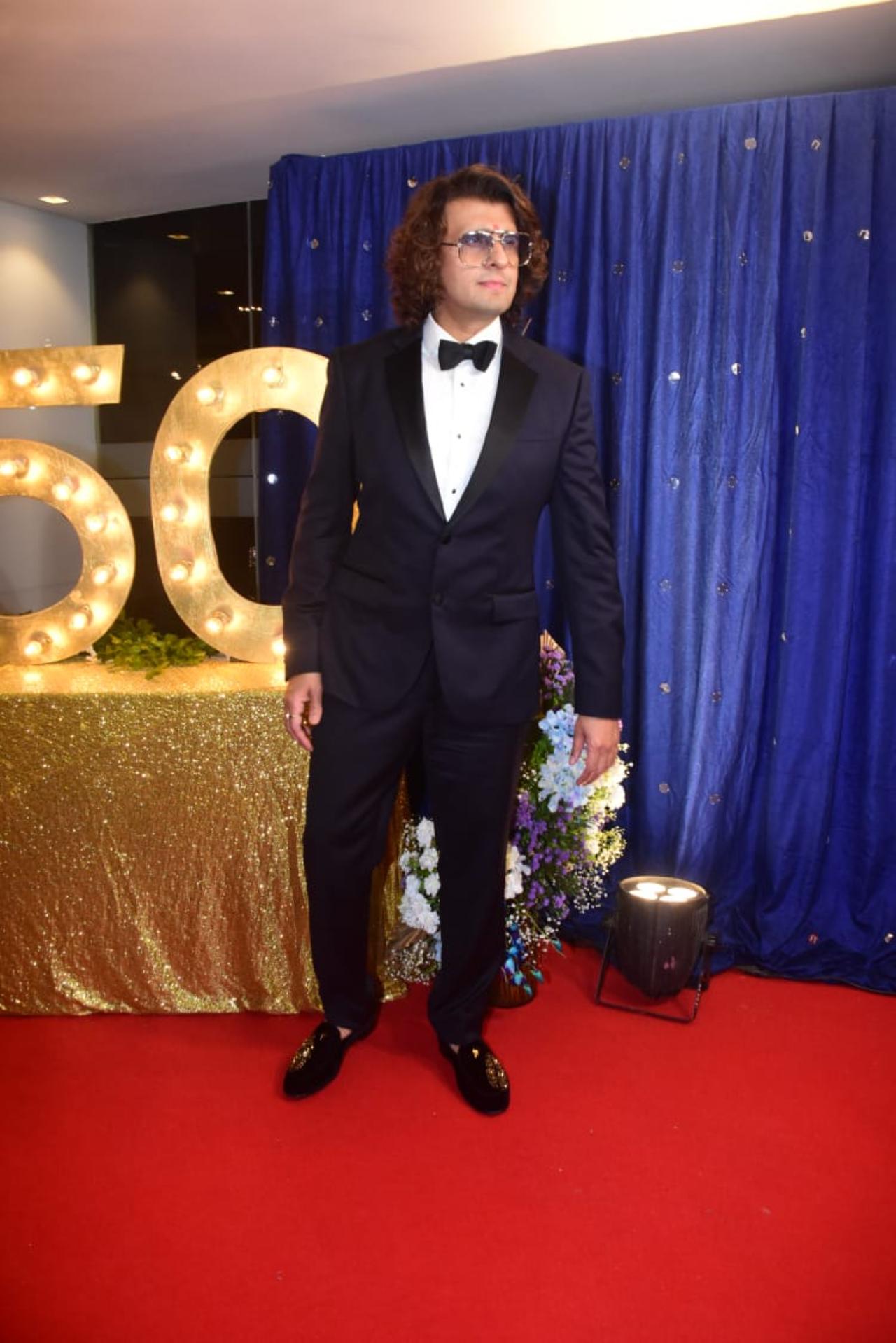 Sonu Nigam is celebrating his 50th birthday today on 30th July. The singer hosted a splendid birthday bash last night