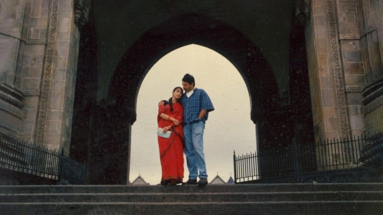 Bombay
The 1995 release, 'Bombay,' was inspired by a real-life story of an inter-faith couple grappling with the struggles of the Ram Janmabhoomi-Babri Masjid riots in Mumbai and their journey of survival