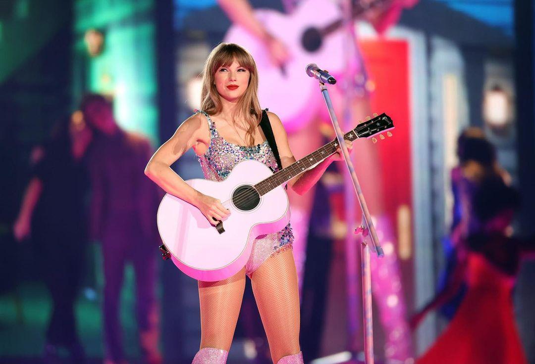 Fashion chameleon - Taylor Swift effortlessly slays The Eras Tour with her ever-evolving and stylish looks! 