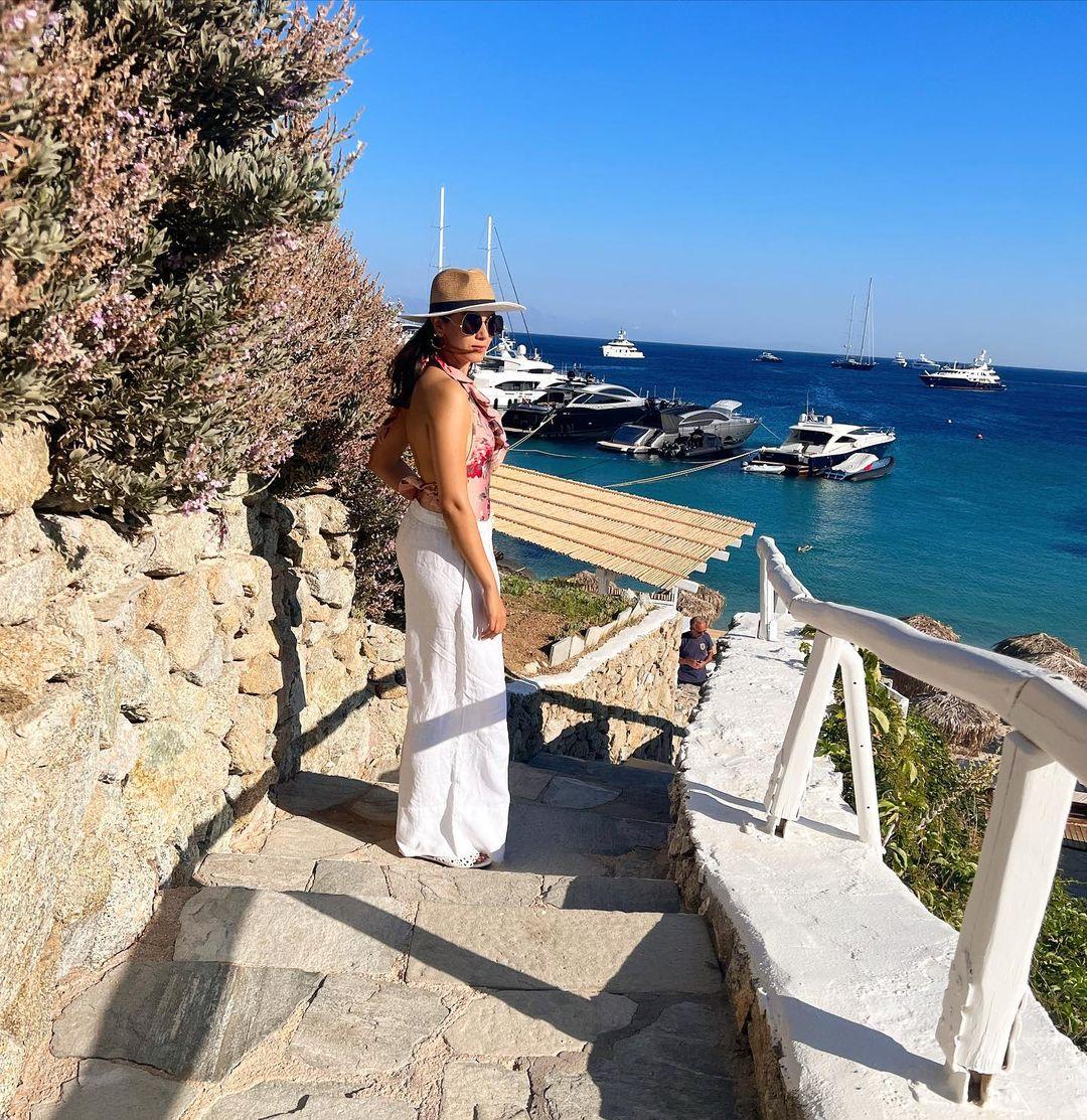 The star didn`t hold back in sharing her delightful journey with fans