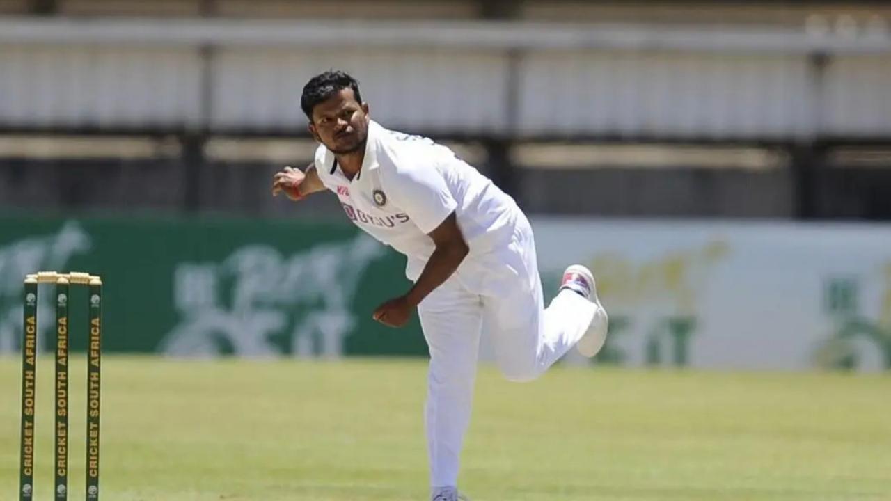 Saurabh Kumar – Central Zone
Sourabh Kumar topped the wicket-taking charts of the tournament with 16 scalps in four innings at an economy of 2.98, his best bowling figures being 3/84. (Pic: Getty Images)