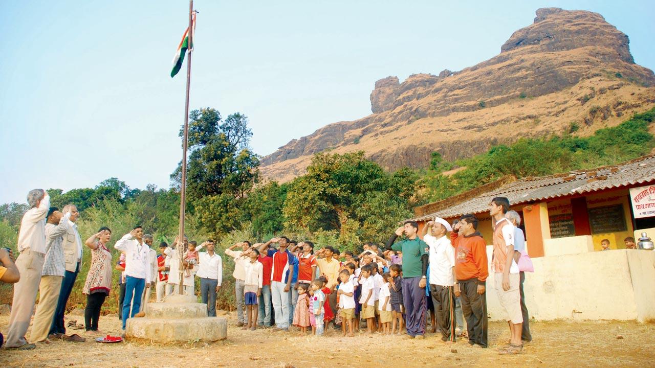 Janiv members convinced the villagers to trust them to help build a well. Until then, the residents would collect around this pit to draw filthy water and bathe. Deveshu Thanekar, the son of the one of the core group members, recalls visiting the village every Independence and Republic day to hoist the flag in the school compound. Pics Courtesy/Janiv