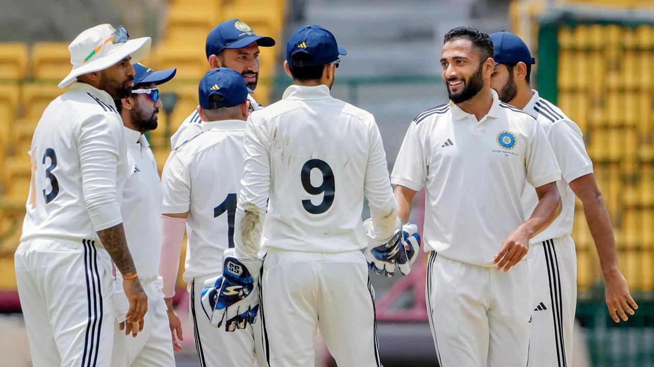 Duleep Trophy final: West Zone bowlers reign supreme, restrict South to 182/7 on Day 1