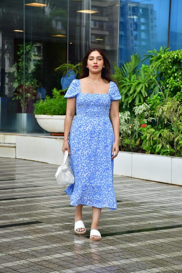 Her effortless monsoon glam added to her charm, showcasing her impeccable sense of style.