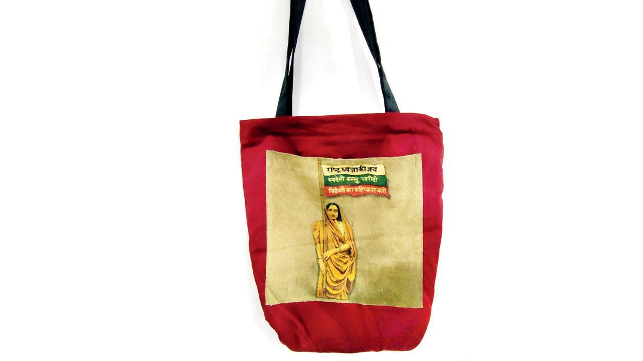 Love tote bags? Get your hands on these unique ones at Fort, Mumbai