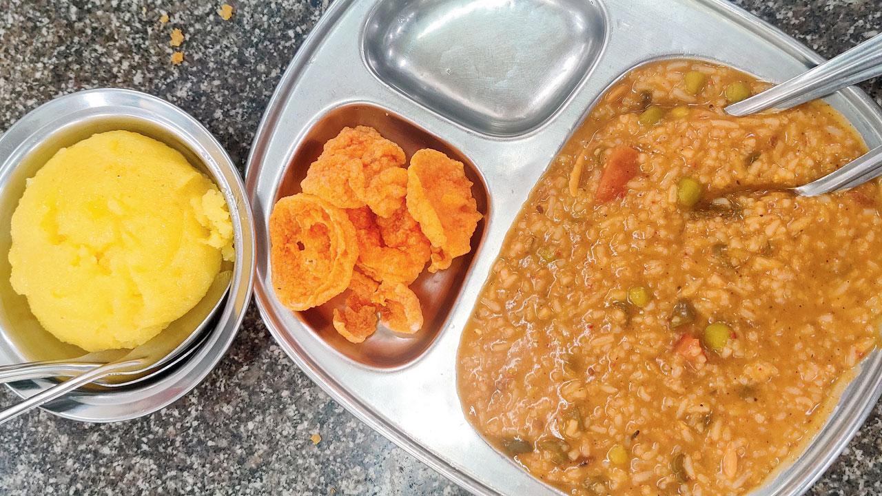Top 5 dishes to eat at Matunga’s iconic Ram Ashraya restaurant