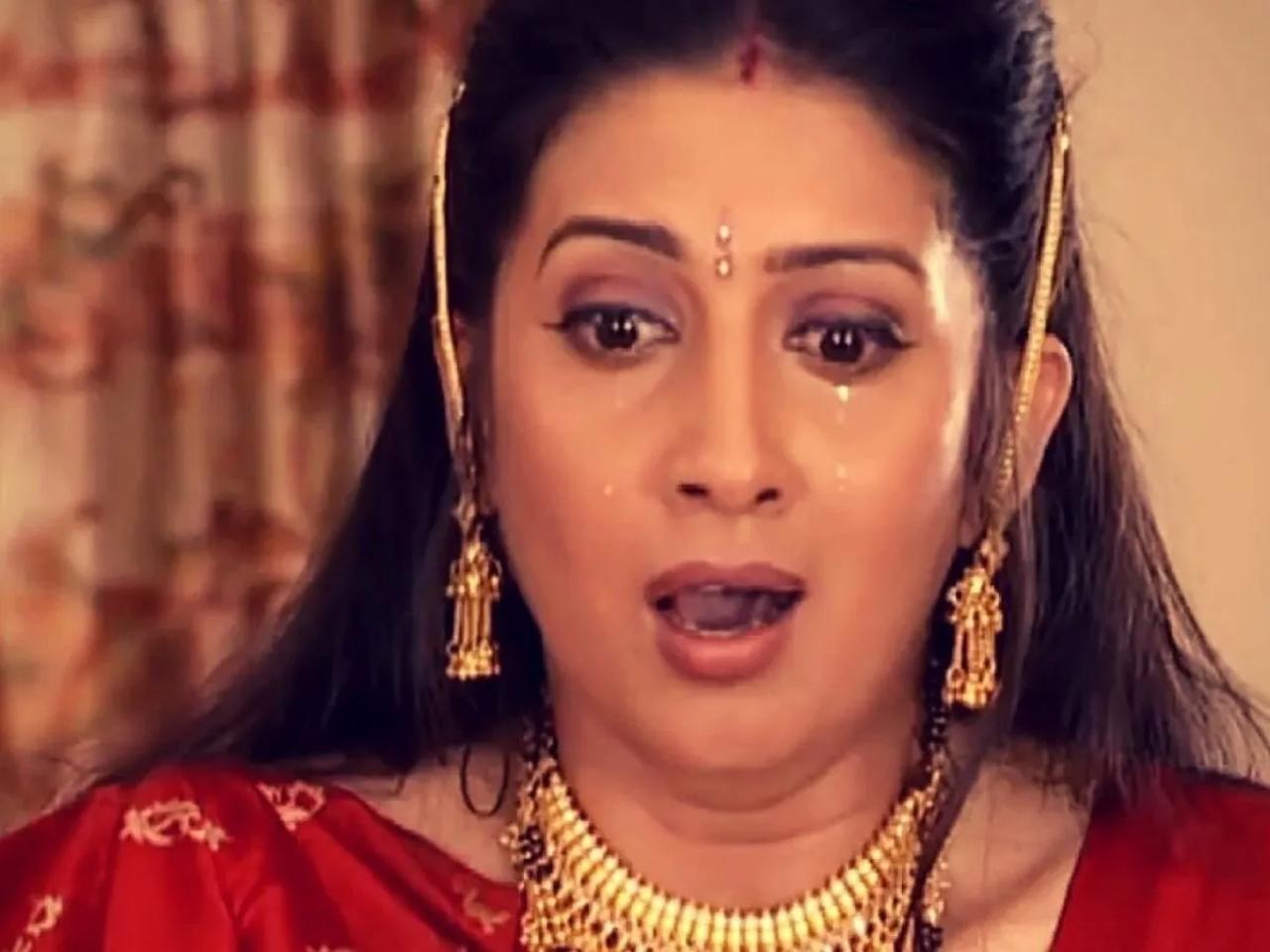 The character of Tulsi from 'Kyukii Saas Bhi Kabhi Bahu Thi' is played by Smriti Irani. It was one of the most loved daily soaps of its time. The former actress has now joined politics
