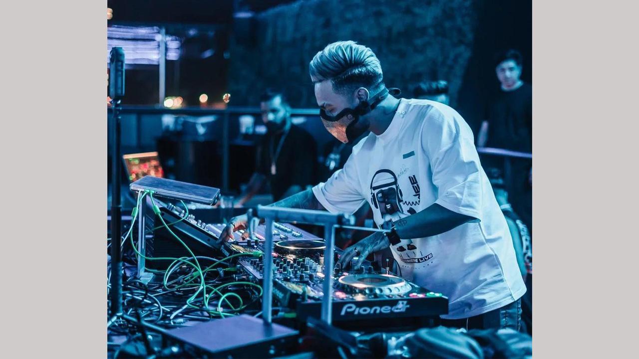 DJ Emwee: The Maestro of Live Mixing Takes the Music Scene by Storm