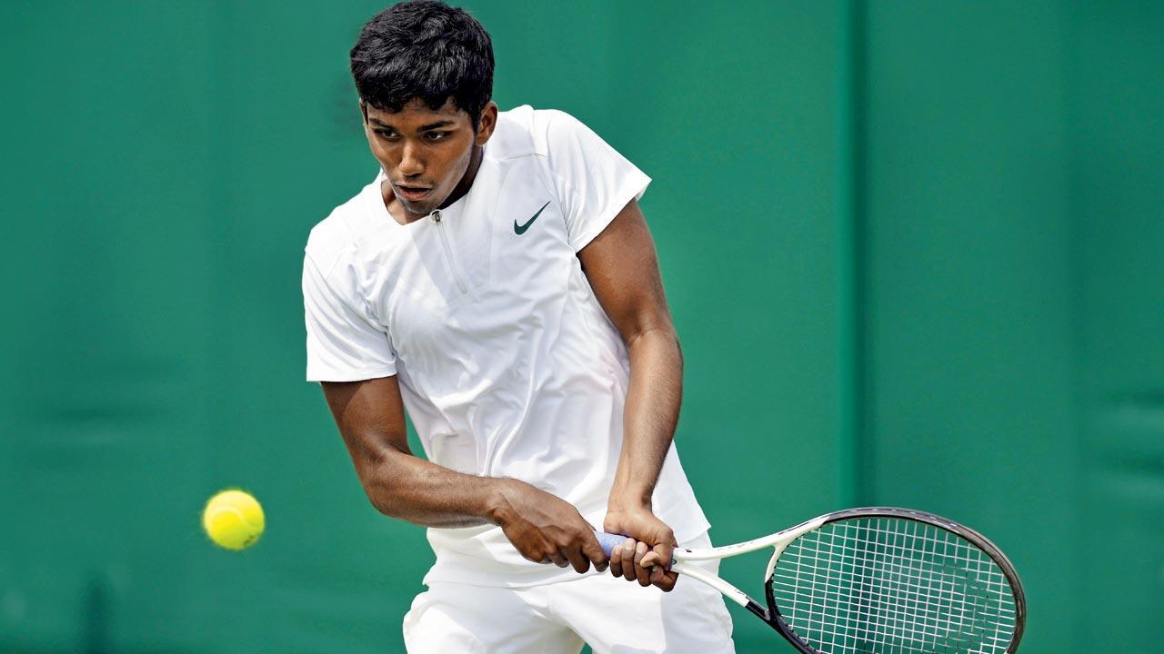 Dhamne in Rd 2 of boys’ singles