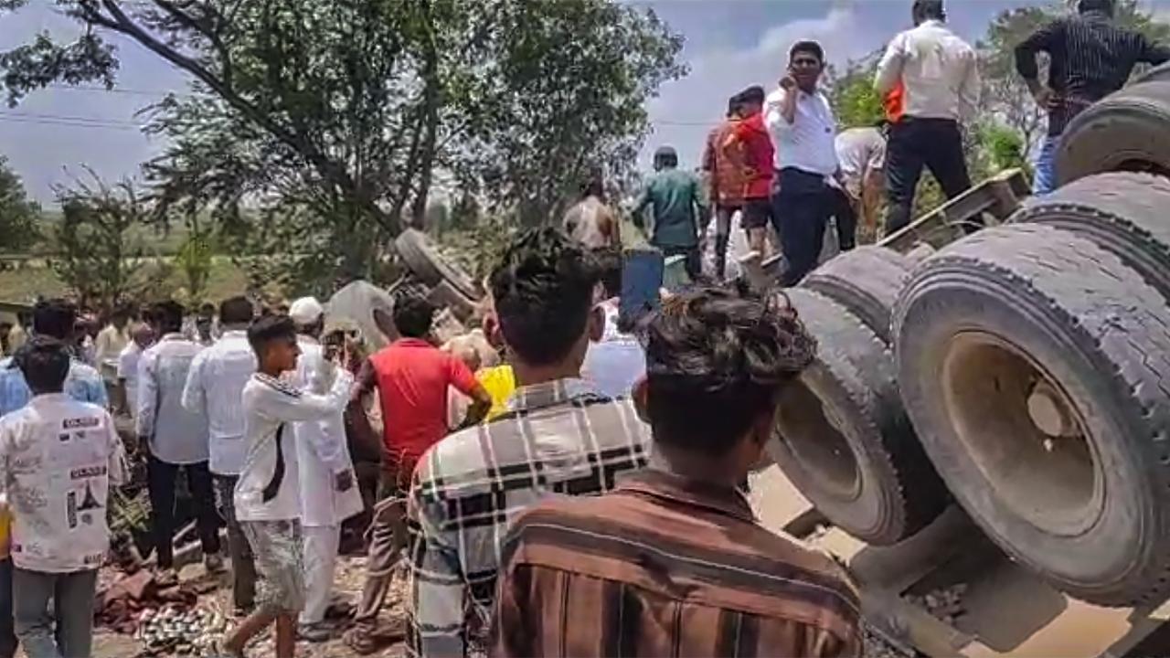 IN PHOTOS: 10 killed, several injured in accident in Maharashtra's Dhule