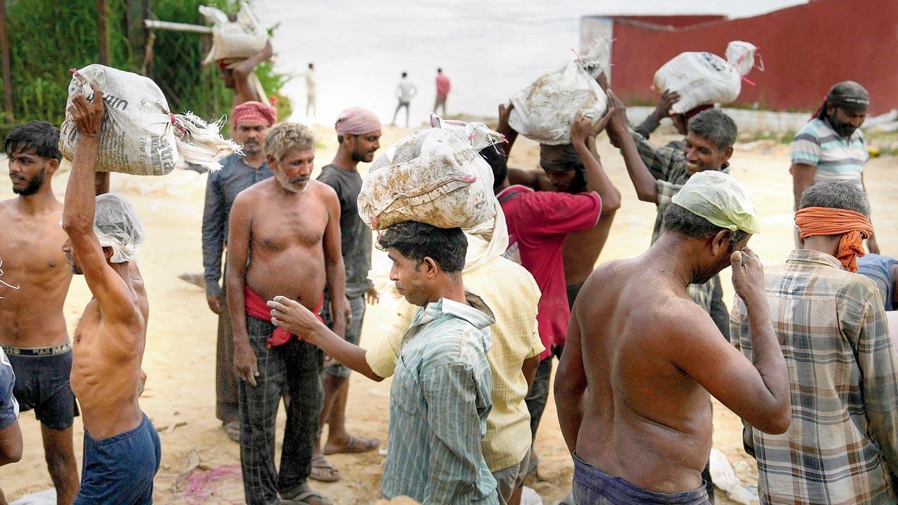 Delhi: Flood of more destruction feared