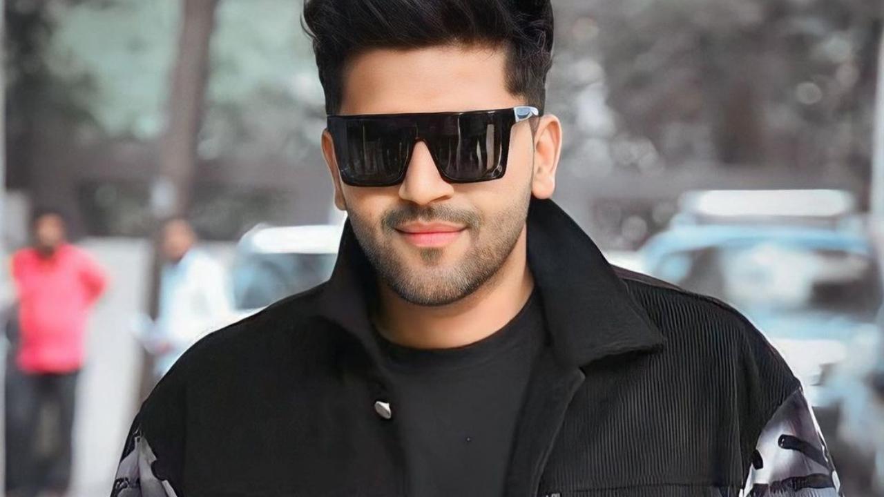 Guru Randhawa spotted atop CN Tower in Canada for his next project