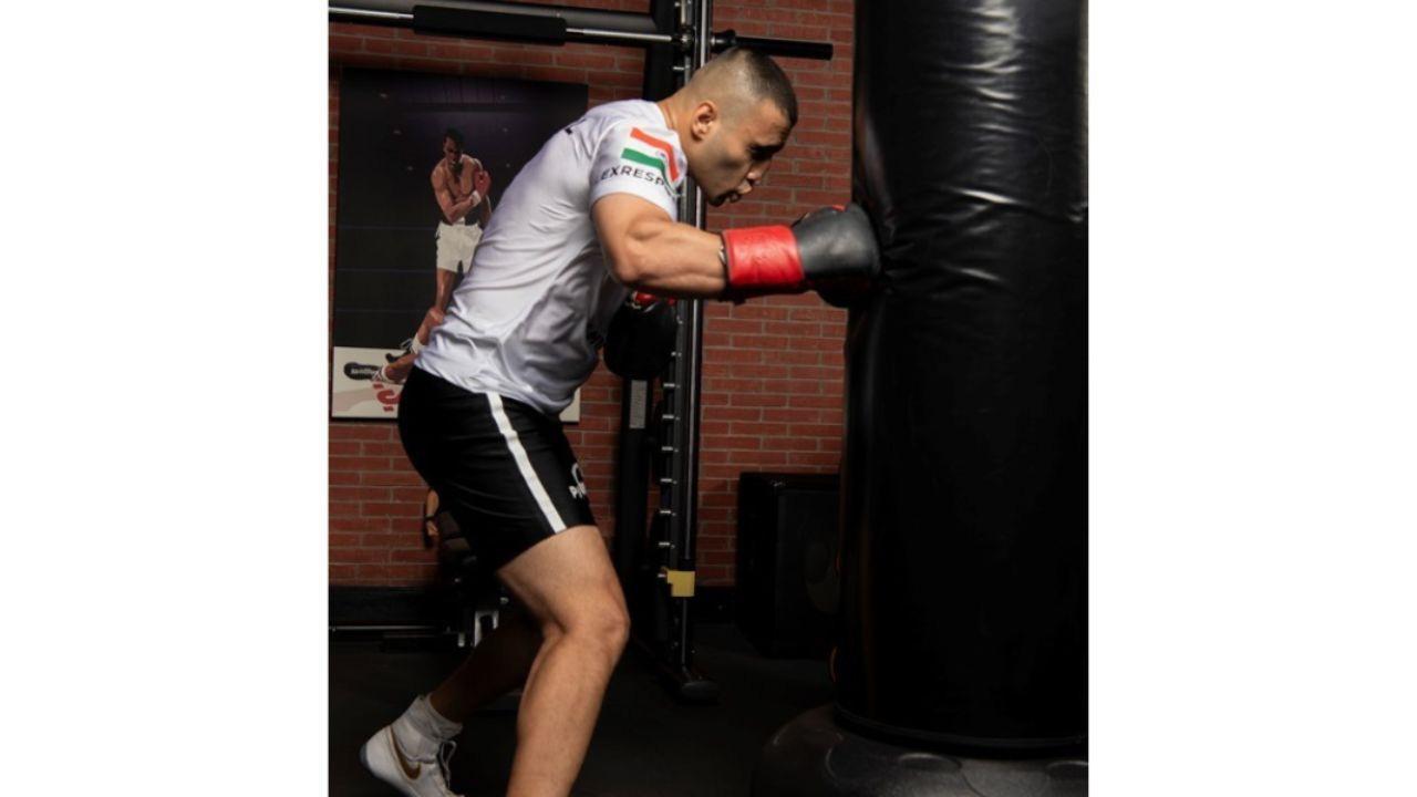 Gaganpreet Aka Pitbull Boxing His Way Through The Peek-A-Boo Technique