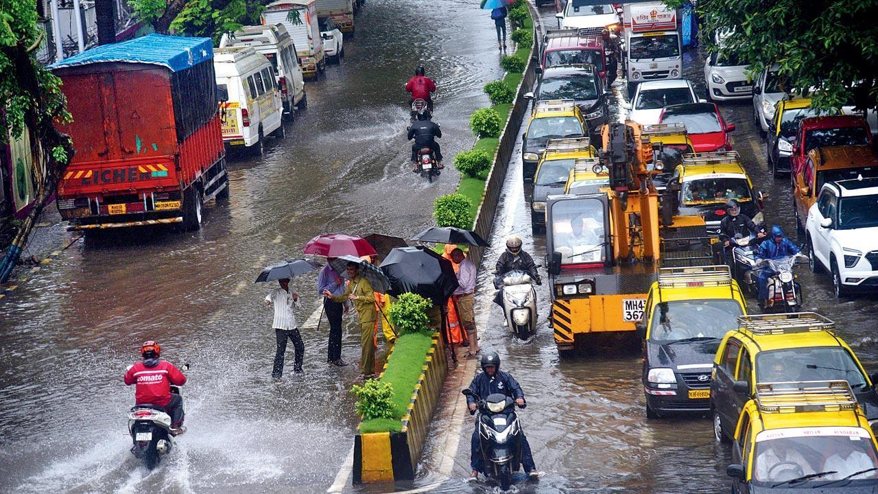 Mumbai rains: High tide and rain flood several areas