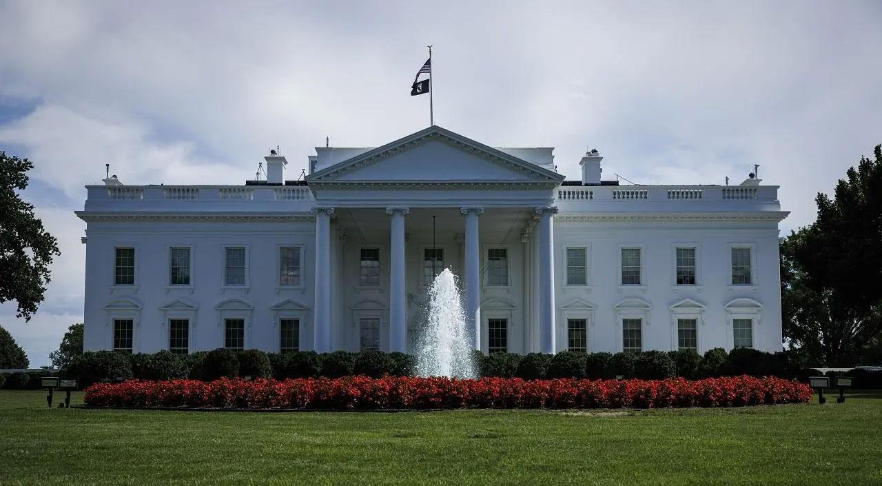 White powdered item found at White House identified as cocaine, probe initiated