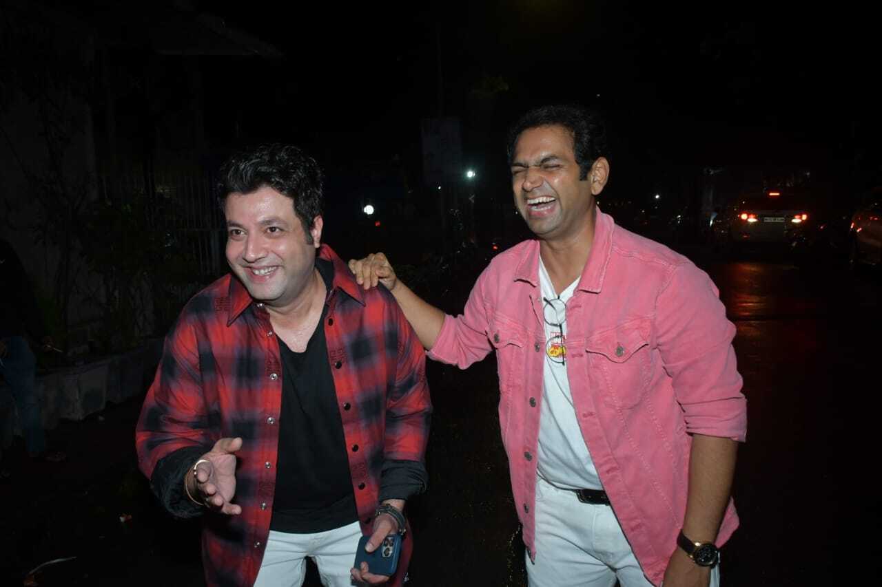 Huma's co-star from the film 'Tarla,' Sharib Hashmi attended the party in a casual fit. The actor opted for a white T-shirt and matching jeans paired with a pink shirt