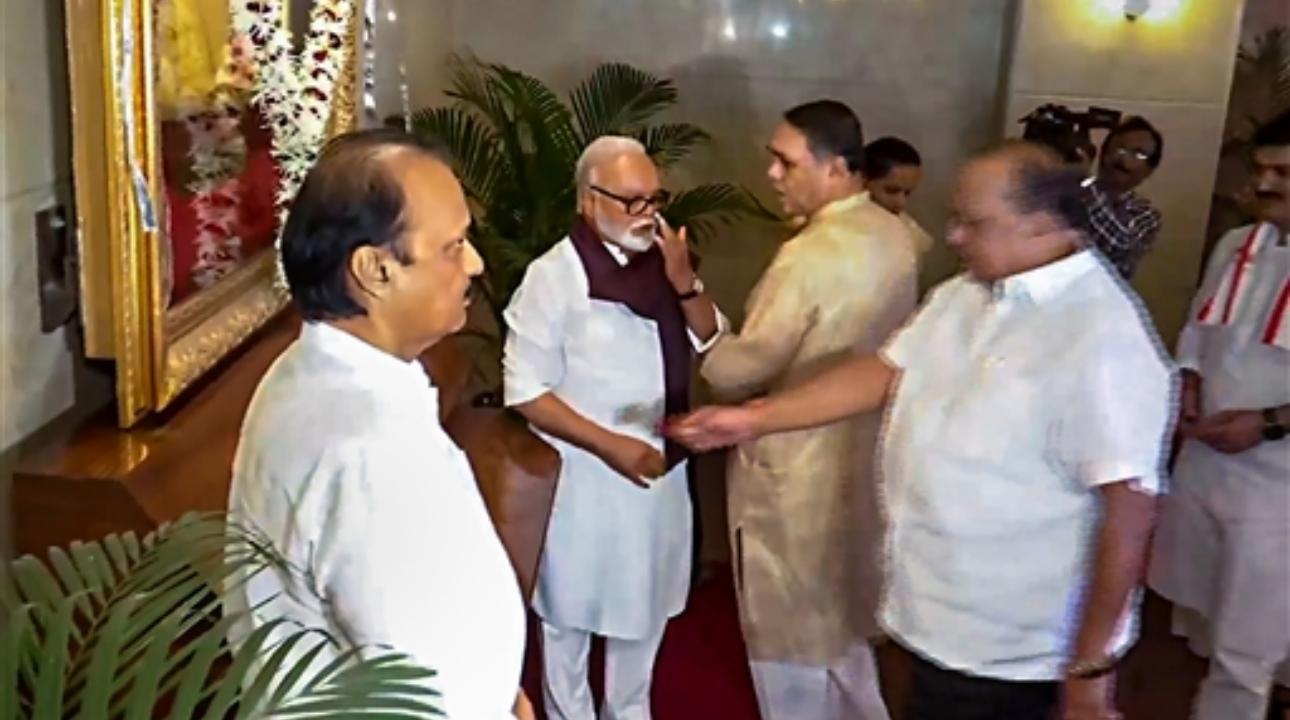 Nationalist Congress Party (NCP) Ajit Pawar group leader Praful Patel on Monday in a joint conference announced that Lok Sabha MP Sunil Tatkare has been appointed as the new State President of the party in Maharashtra
 