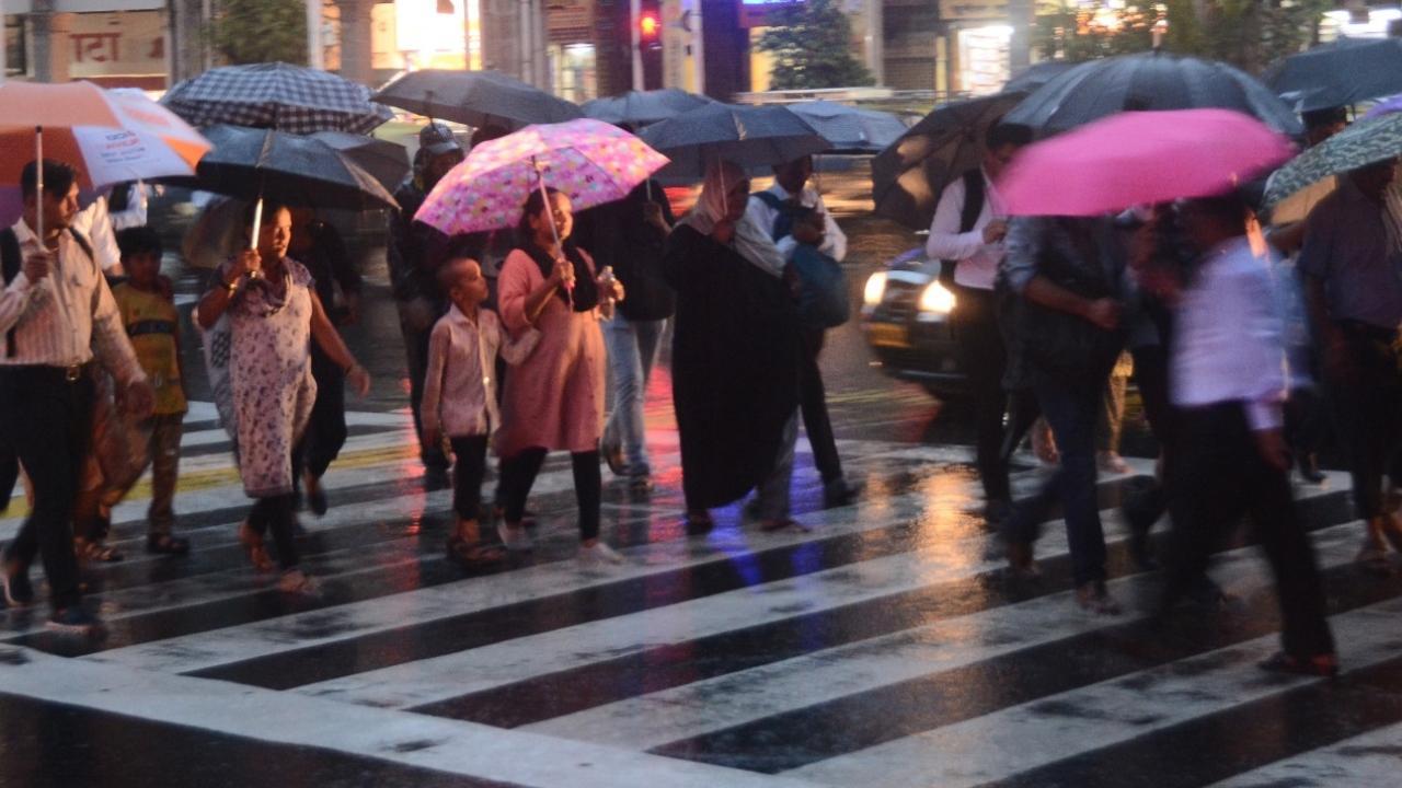 Mumbai witnessed heavy rainfall on Tuesday Pic/Sayyed Sameer Abedi