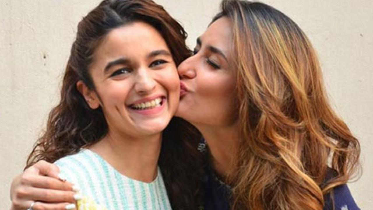 Wacky Wednesday: Alia Bhatt and Kareena Kapoor have the most hilarious reply to Karan Johar’s question, watch video