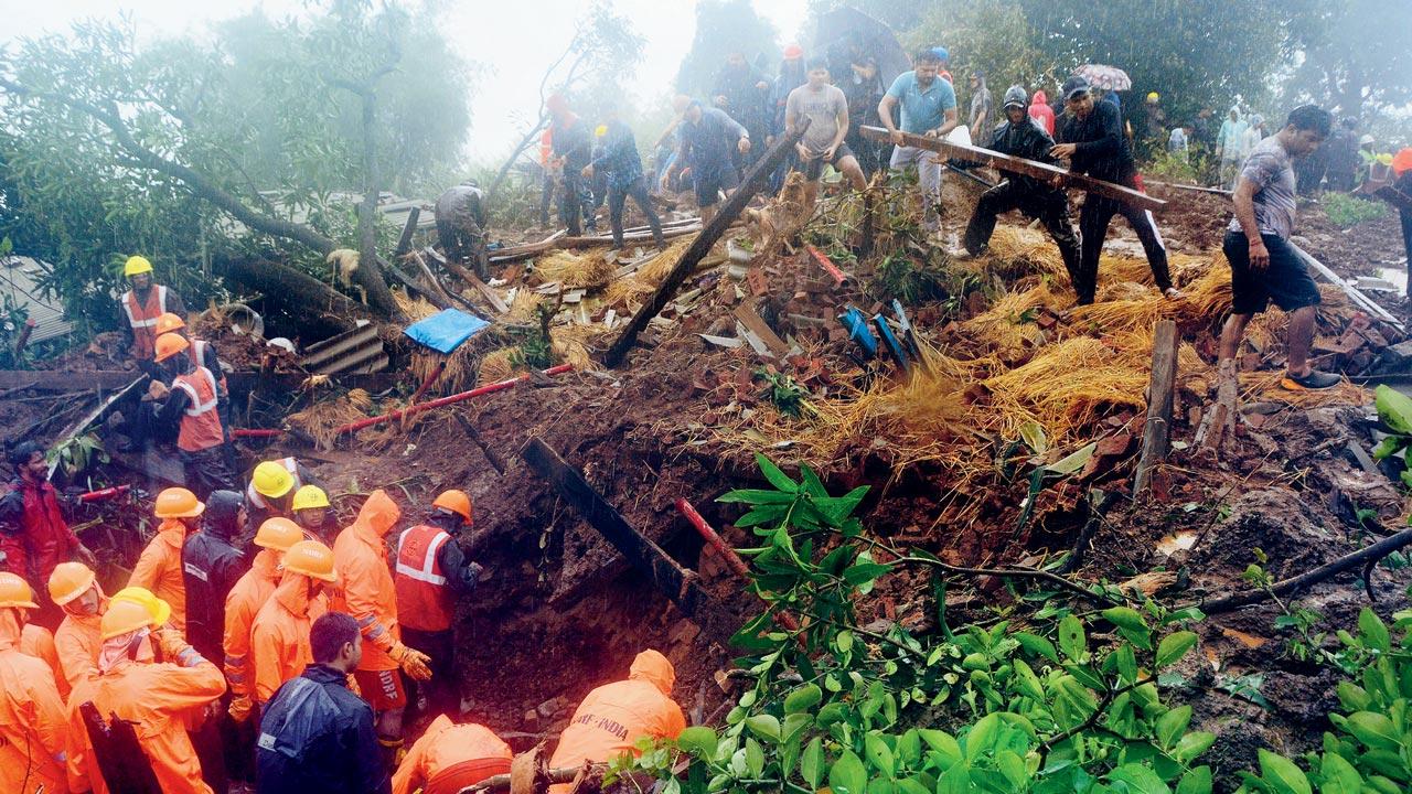 Villagers help rescue teams find trapped victims. Pics/Satej Shinde