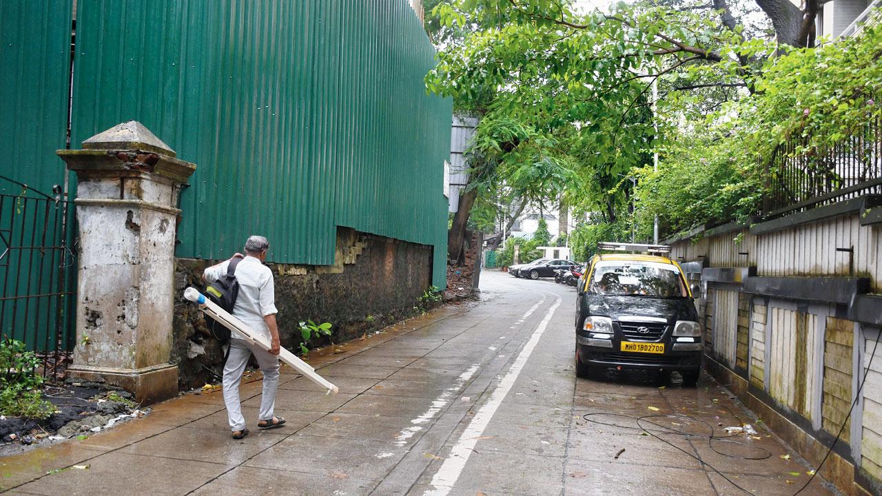 Little Gibbs Road at tony Malabar Hill in south Mumbai on Tuesday. Pic/Ashish Raje