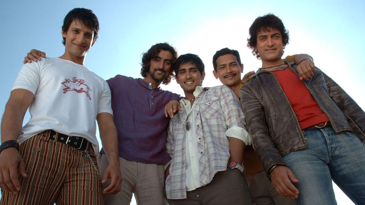 Rang De Basanti is a stirring depiction of how friends can inspire each other to make a profound impact on society, standing united for a cause greater than themselves.