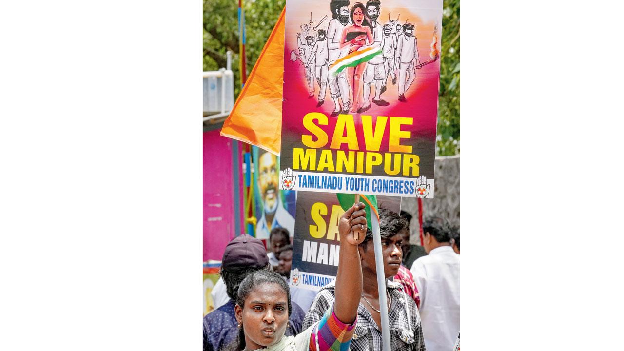 Tamil Nadu Youth Congress members protests against the Centre, in Chennai. Pic/PTI