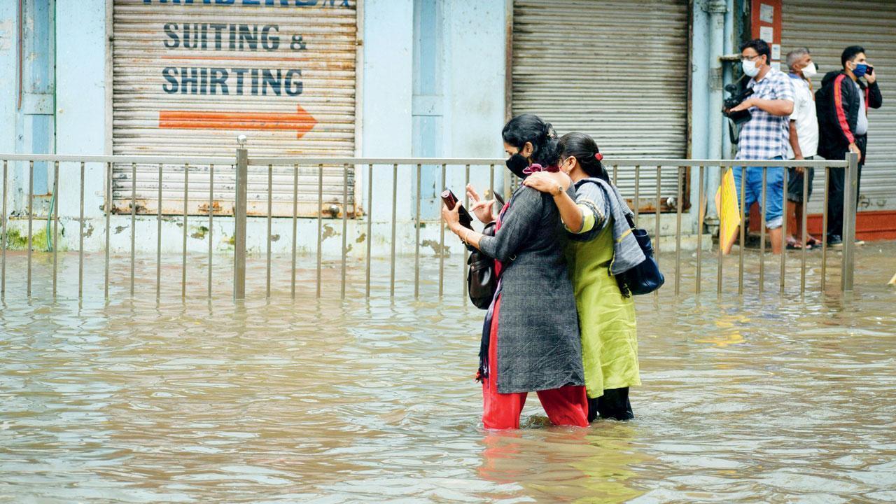 Mumbai: Flooding devastates Vasai-Virar and Mira Bhayandar; one dead