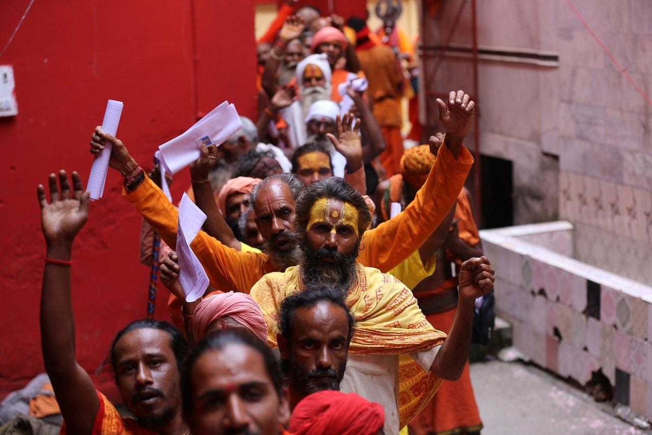 Additional Director General of Police (ADGP), Jammu, Mukesh Singh on Sunday visited Ramban district along the Jammu-Srinagar national highway and took stock of security at the transit camp in Banihal and en route the shrine, a police spokesman said