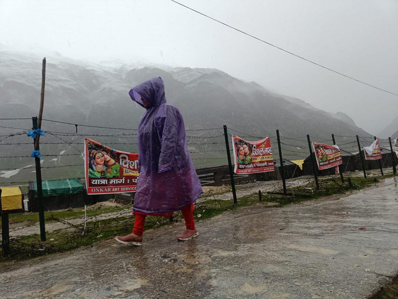 According to the officials, fresh batches of pilgrims were not allowed to leave Jammu to embark on their yatra due to closure of the Srinagar-Jammu National Highway 