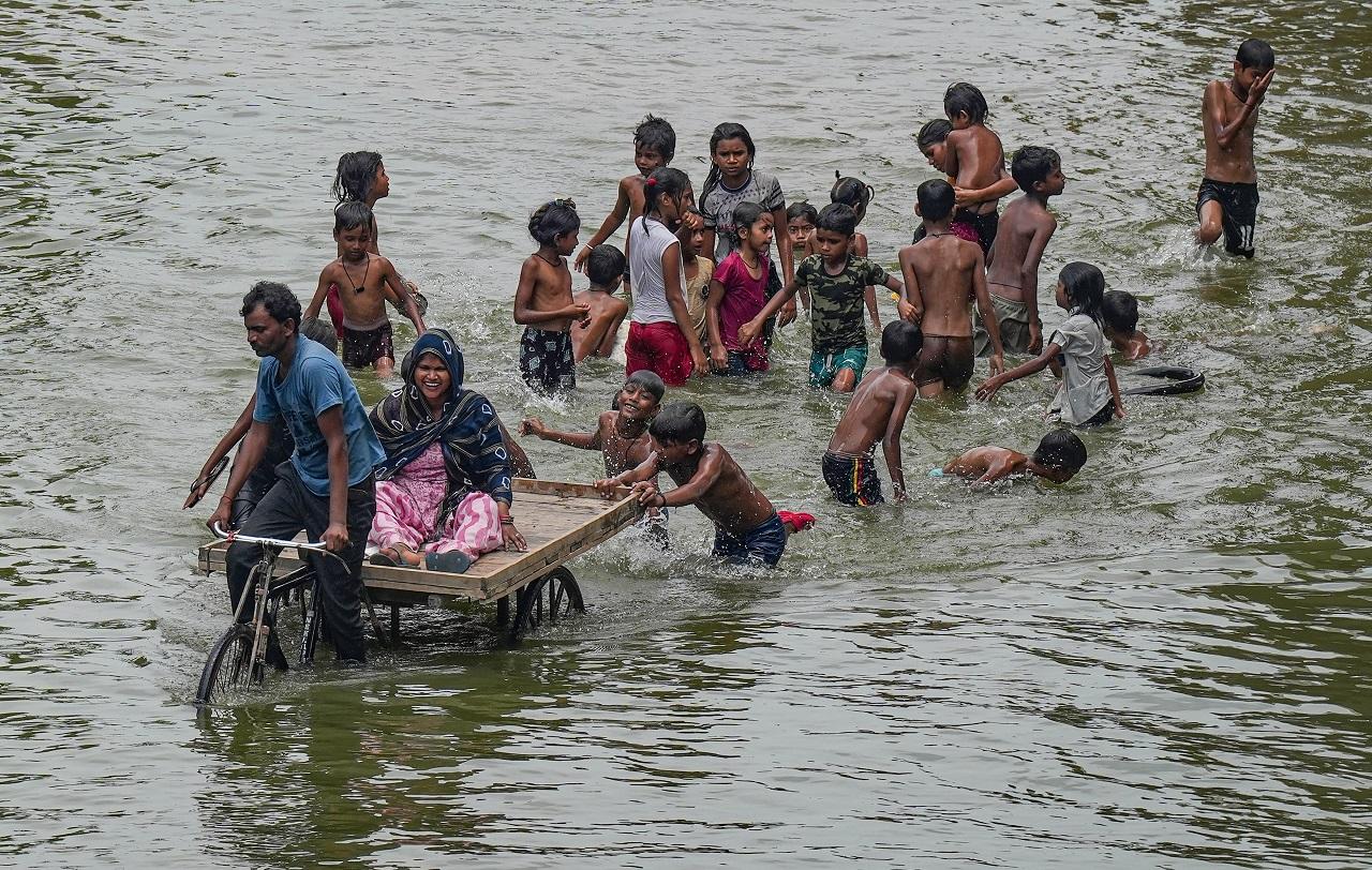 The level recorded on Friday marked a further decrease from 205.35 metres 7 pm on Tuesday